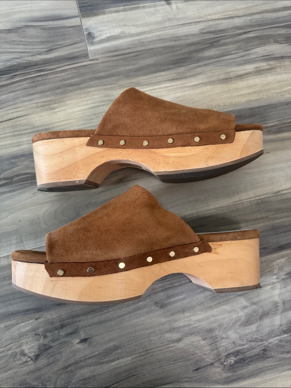 dolce vita DORADO suede clogs